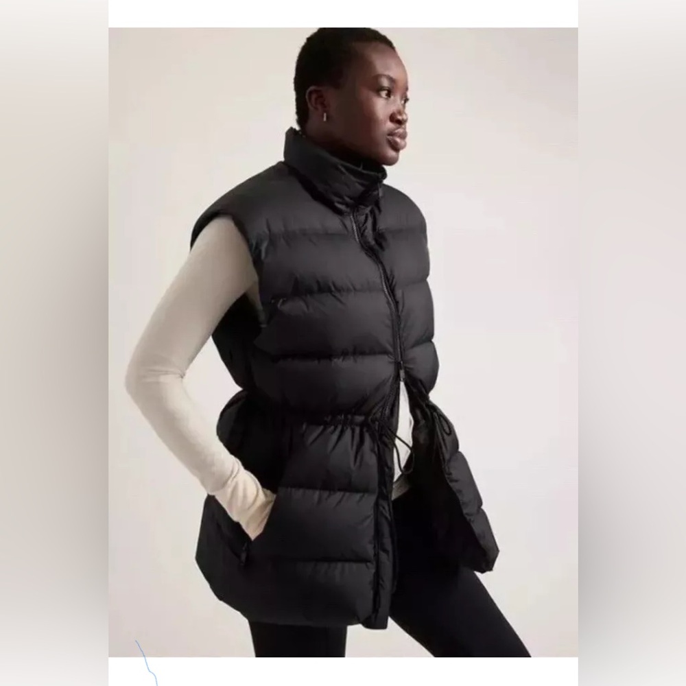 ATHLETA Oversized Cascade Down Puffer Drawcord Vest  Black Size L Large $229